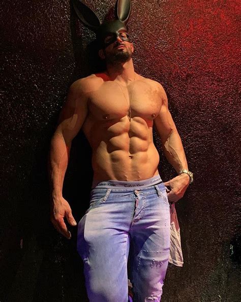 carlitos_777_|Carlos Leal (@carlitos777) • Instagram photos and videos.